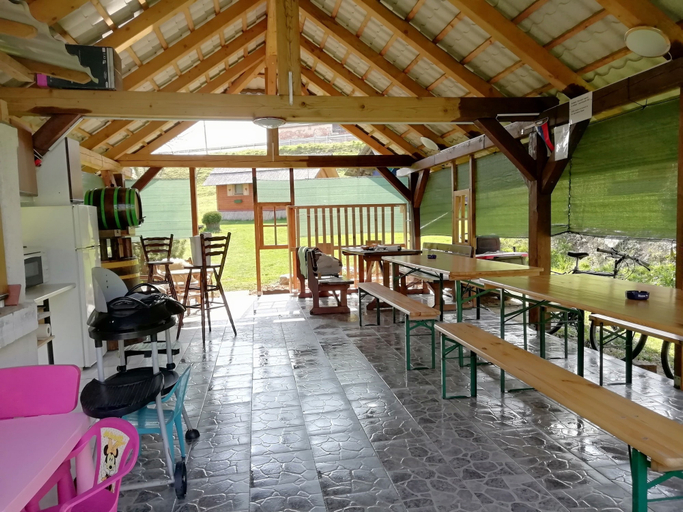 Food & Drinks 4, Apartmaji bungalovi i sotorisce Silva, Ljutomer