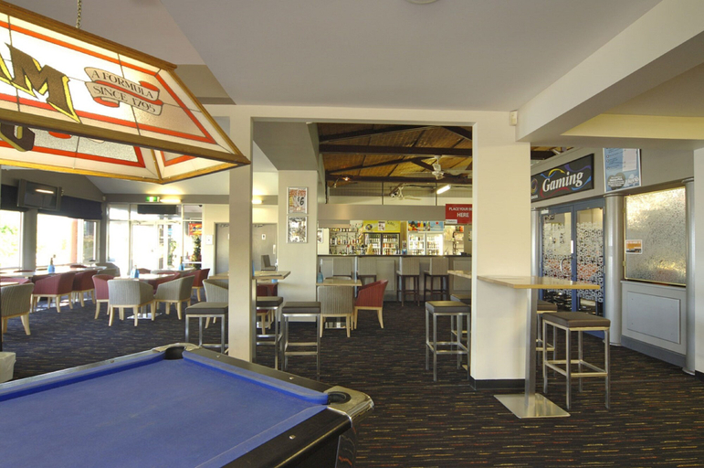 Food & Drinks 5, The Argosy, Devonport