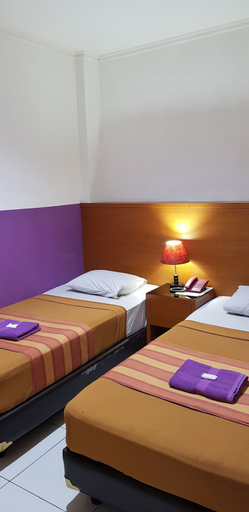 Bedroom 5, Hotel DeQur Jakarta Kota, West Jakarta