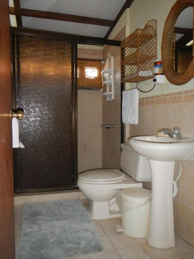 Bathroom 4, Punta Roca Surf Resort, La Libertad
