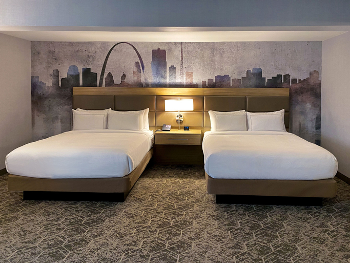 Bedroom 3, DoubleTree by Hilton St. Louis Airport, Saint Louis