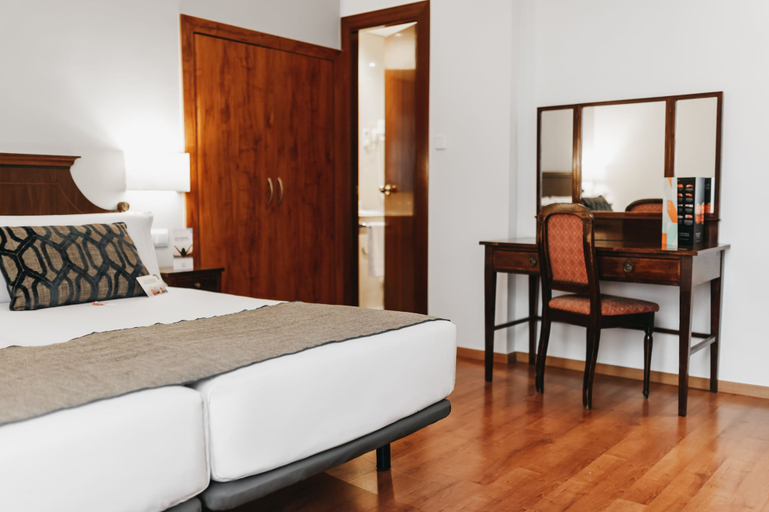 Bedroom 3, Oriente Atiram, Barcelona