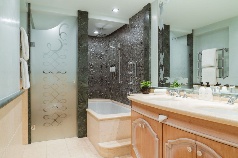 Bathroom 5, Carlton Hotel St Moritz, Maloja