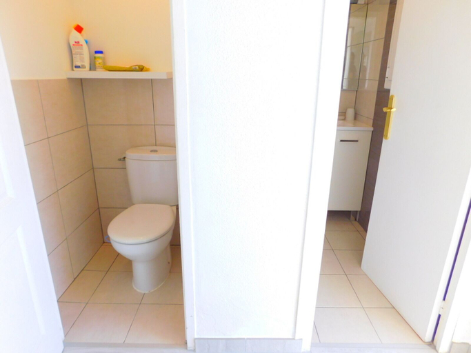 Bathroom 3, Casa Cap Ras, Girona