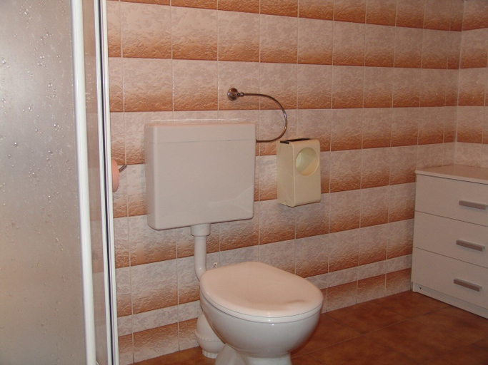 Bathroom 4, Apartments Verka, Bibinje