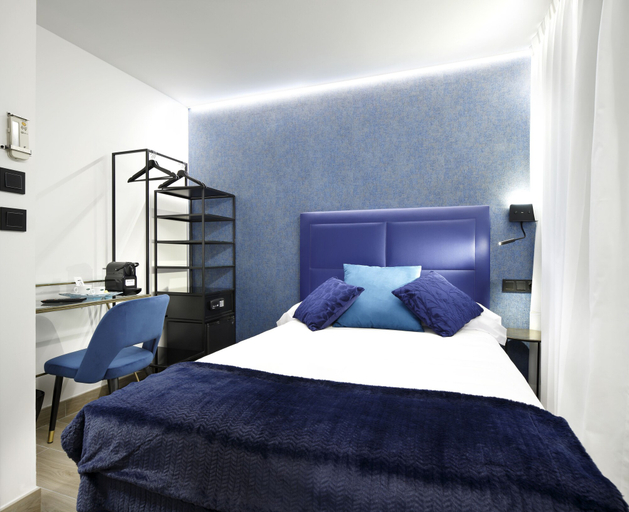 Bedroom 4, Pensión Ama Bilbao, Vizcaya