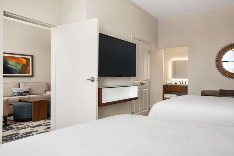 Bedroom 4, Embassy Suites by Hilton McAllen Convention Center, Hidalgo