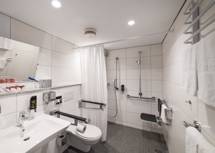 Bathroom 4, Hotel Gustav Stresemann Institut, Bonn
