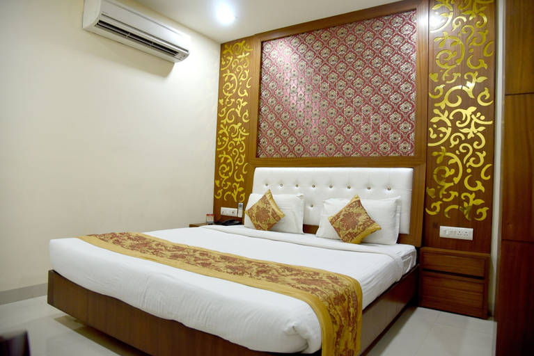 Bedroom 3, Hotel Simran Pride, Raipur