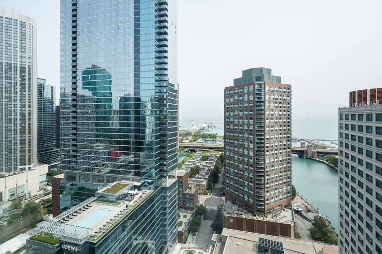 Exterior & Views 4