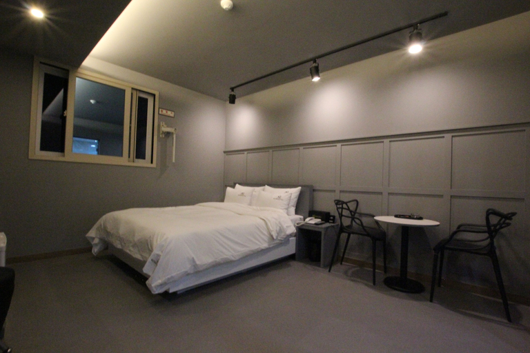 Bedroom 4, NOVA Hotel, Buk