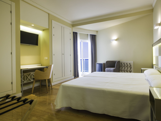 Bedroom 3, Hotel Monarque Torreblanca, Málaga