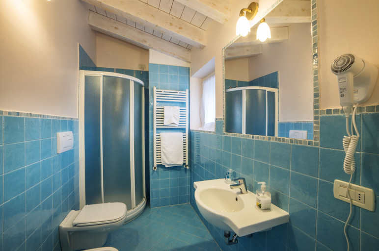 Bathroom 5, Borgo alla Sorgente, Brescia