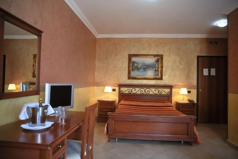 Bedroom 3, Hotel Dolce Stella, Crotone