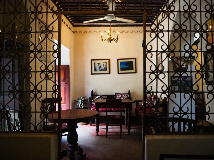 Food & Drinks 5, Zanzibar Coffee House, Mjini