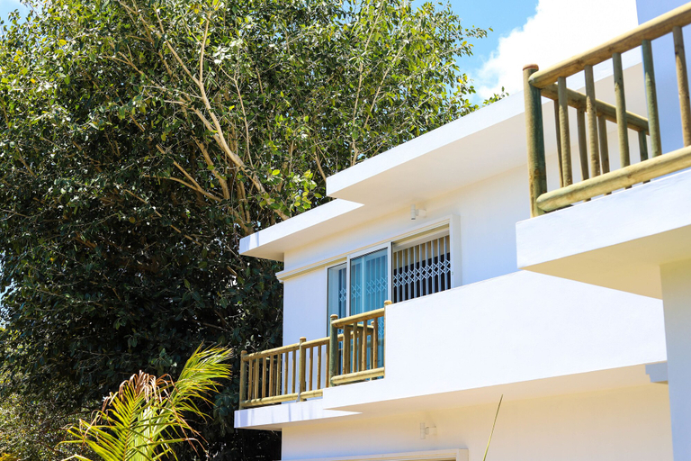 Exterior & Views 2, Cap Heureux Villas