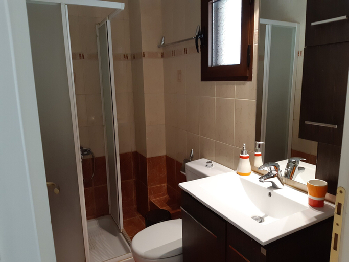Bathroom 3, Villa Ariadni, West Greece