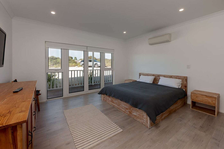 Bedroom 2, The Lookout, Gingin
