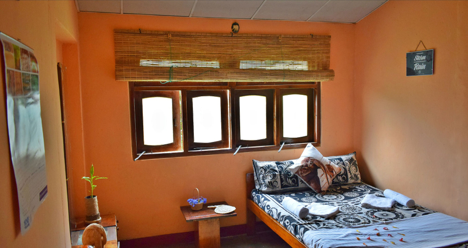 Bedroom 3, Elephant Lovers Inn, Rambukkana