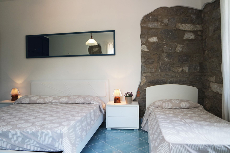 Bedroom 3, Residenza dei Filosofi, Salerno
