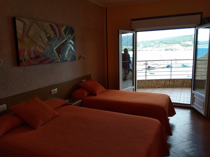 Bedroom 4, Hostal Bahía, A Coruña