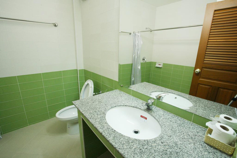 Bathroom 4, Soda Resort, Mueang Kamphaeng Phet