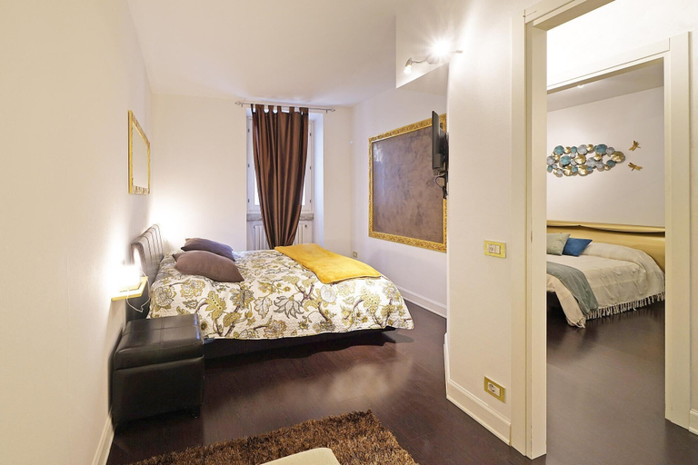 Bedroom 3, Downtown Apartment in Salò, Brescia