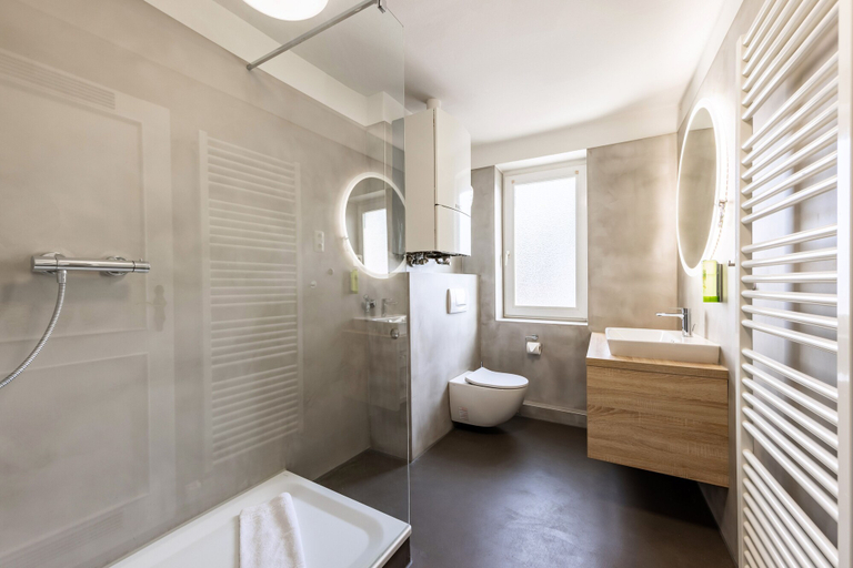 Bathroom 5, Hotel zur Börse, Hameln-Pyrmont