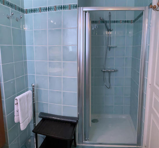 Bathroom 5, Villa l'Olivier, Chambre d'Hôtes Les Volets Bleus, Charente-Maritime
