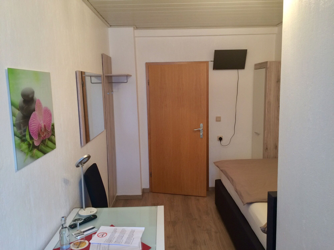 Bedroom 3, Gasthaus Engemann bei Matt, Paderborn