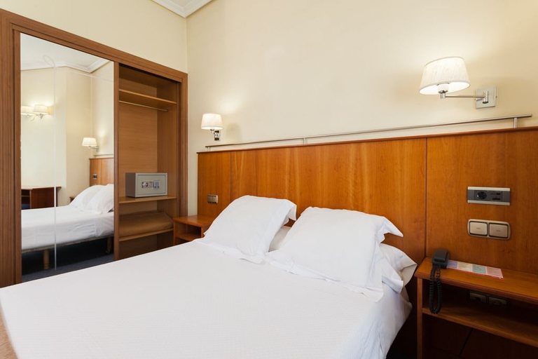 Bedroom 3, Hotel Ciudad de Compostela, A Coruña