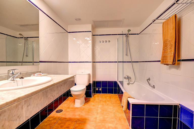 Bathroom 5, SBH Monica Beach Hotel, Las Palmas