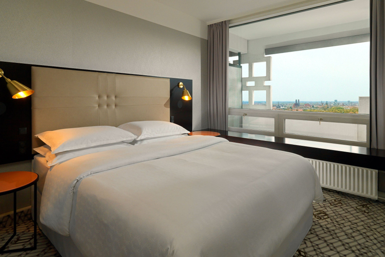 Bedroom 4, Four Points by Sheraton Munich Arabellapark, München