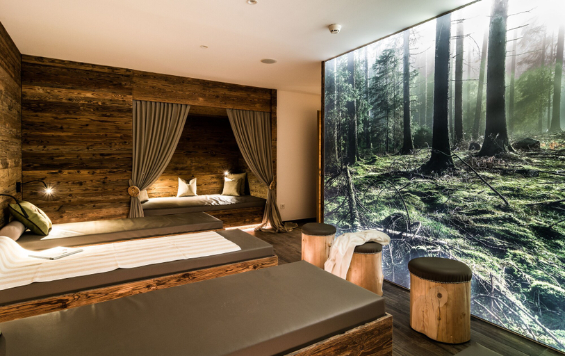 Bedroom 2, Hotel Regglbergerhof, Bolzano
