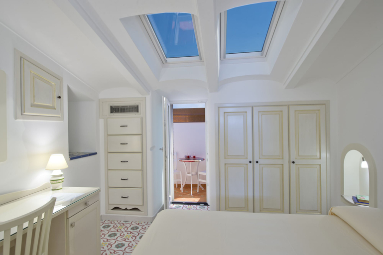 Bedroom 5, Albadamare Boutique Hotel, Salerno