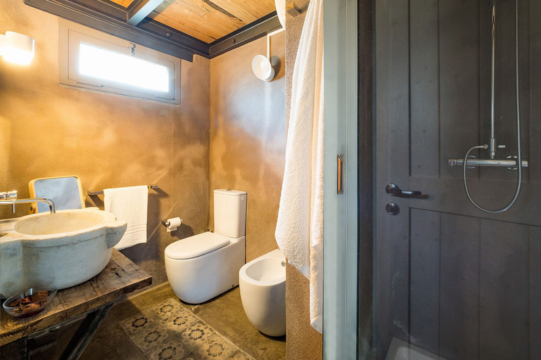 Bathroom 4, La Torretta, Catania