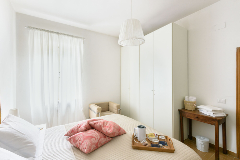 Bedroom 2, Un Petit Paradis, Perugia