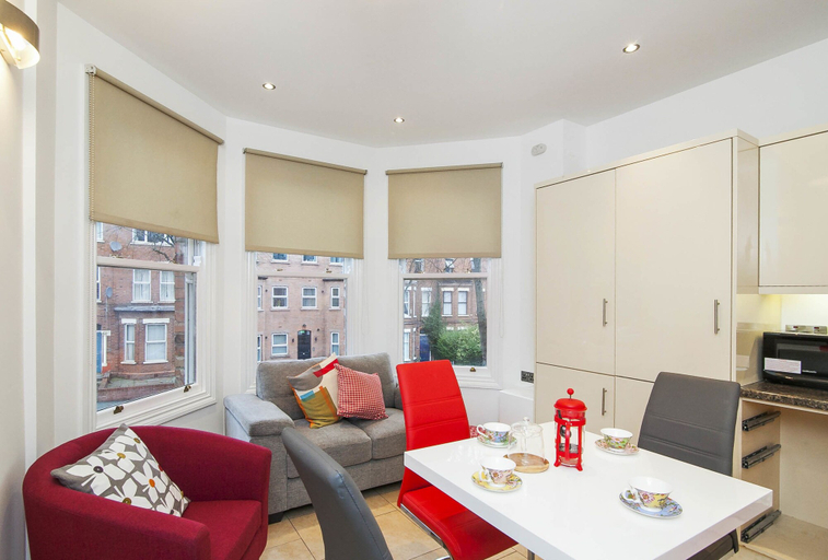 Others 4, Haven Apartments at Eglantine Avenue, Belfast
