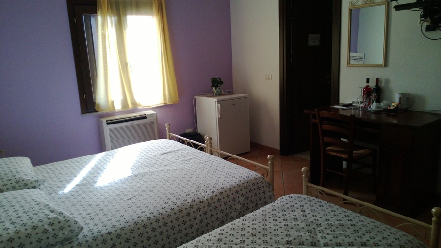 Bedroom 2, Affittacamere Le Statue Del Sinis, Oristano