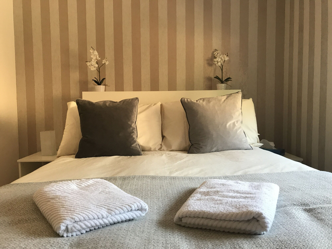 Bedroom 3, The St Clements Townhouse Bijou central, Oxfordshire