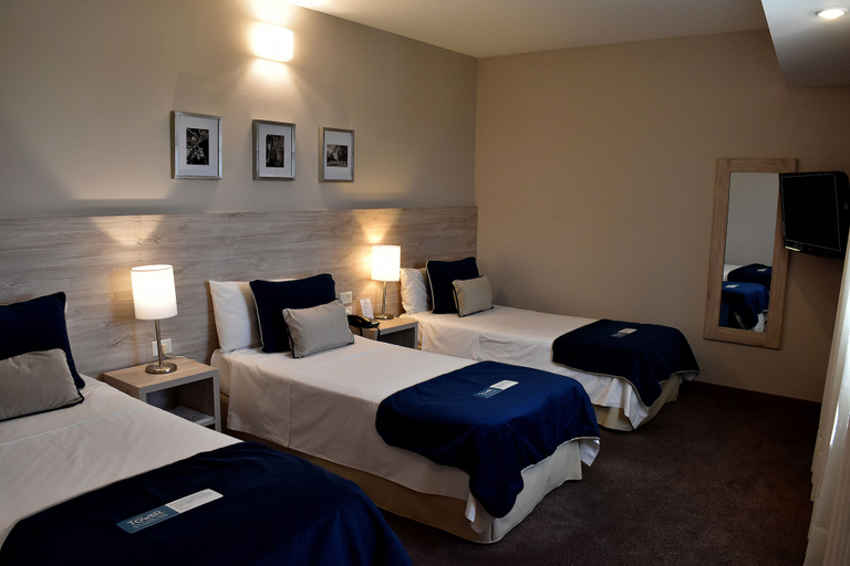 Bedroom 3, Tower Inn and Suites, San Rafael