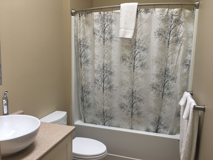 Bathroom 4, Eagle Reach - A West Coast Cottage, Capital