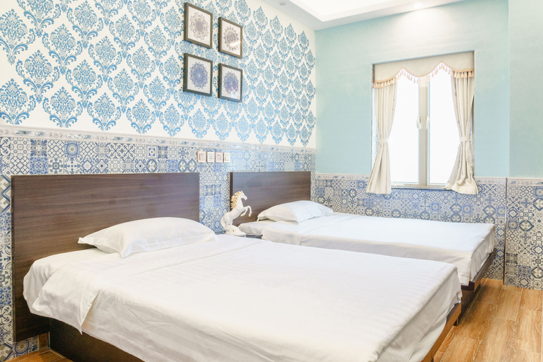 Bedroom 2, Hou Kong Hotel, Macao