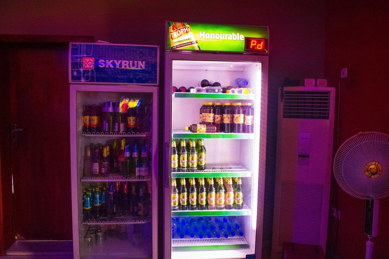 Food & Drinks 5, Esporta Suites (Agindingbi), Ikeja