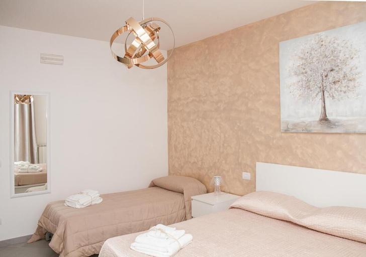 Bedroom 2, B&B Alla Niviera, Bari