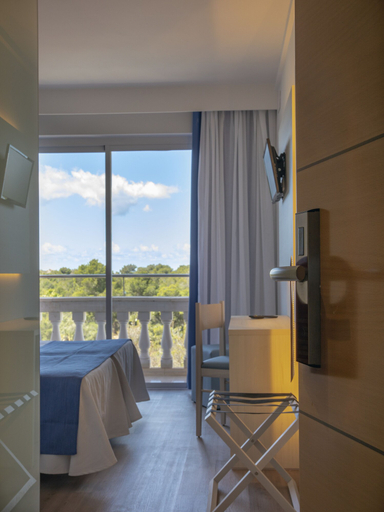 Bedroom 3, Ona Luna Park, Baleares