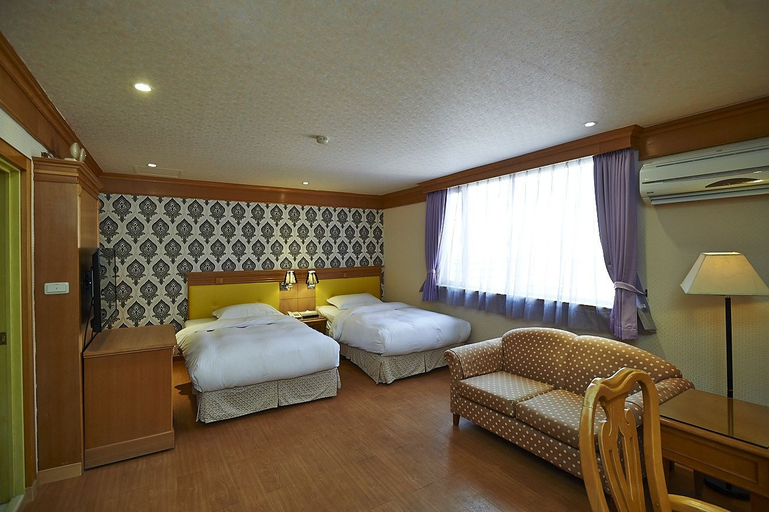 Bedroom 4, European castle hotel, Tainan