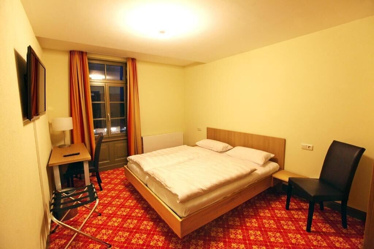 Bedroom 2, Bahnhof Busch, Hohenlohekreis