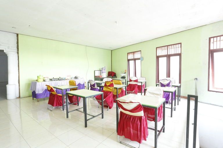 Dining Room, OYO 92208 Hotel Andira Syariah, Kutai Kartanegara