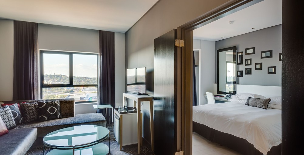 Bedroom 3, Protea Hotel Fire & Ice by Marriott Pretoria Menlyn, City of Tshwane